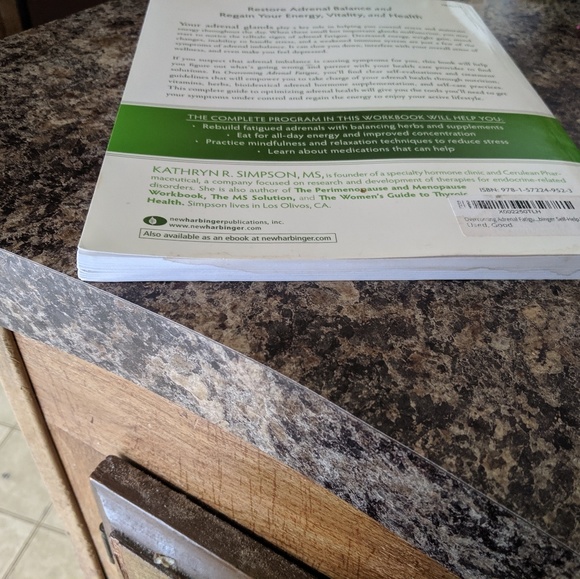 Overcoming adrenal fatigue book - Picture 2 of 7